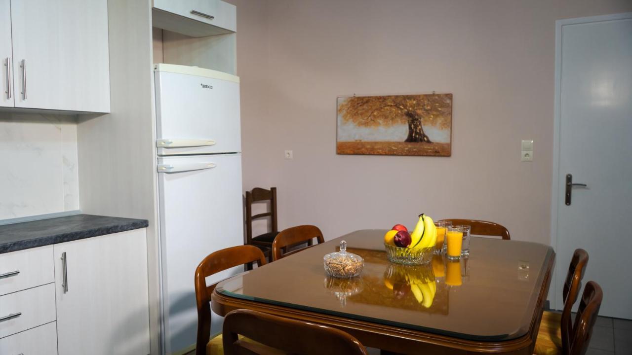 Andromachis Moneto Residence Under Meteora กาลัมปากา ภายนอก รูปภาพ